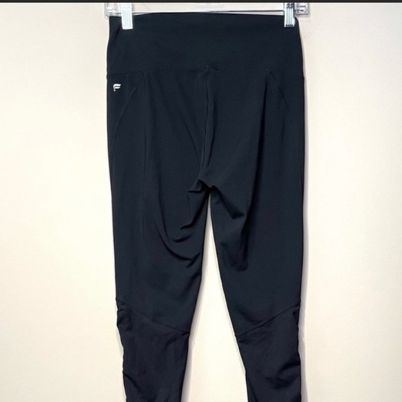Fabletics cashel leggings size large - Picture 3 of 5